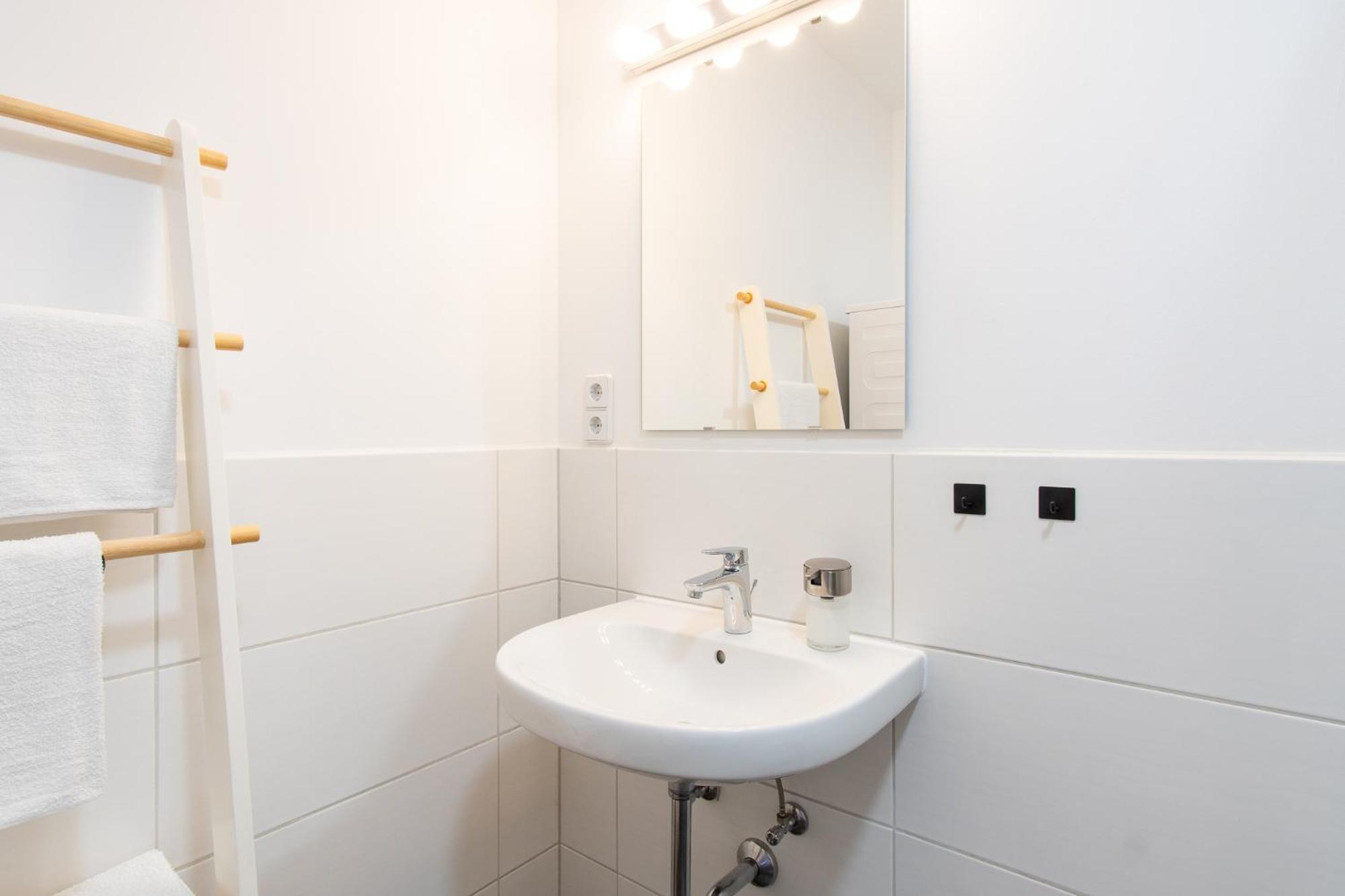 Luxurioeses Apartment, 10Min Innenstadt, Parkplatz Ерфурт Екстер'єр фото